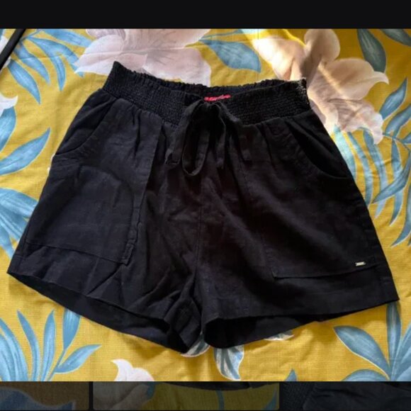 *HOST PICK* NWOT Guess Ilar Linen High-Waisted Shorts - Picture 2 of 10